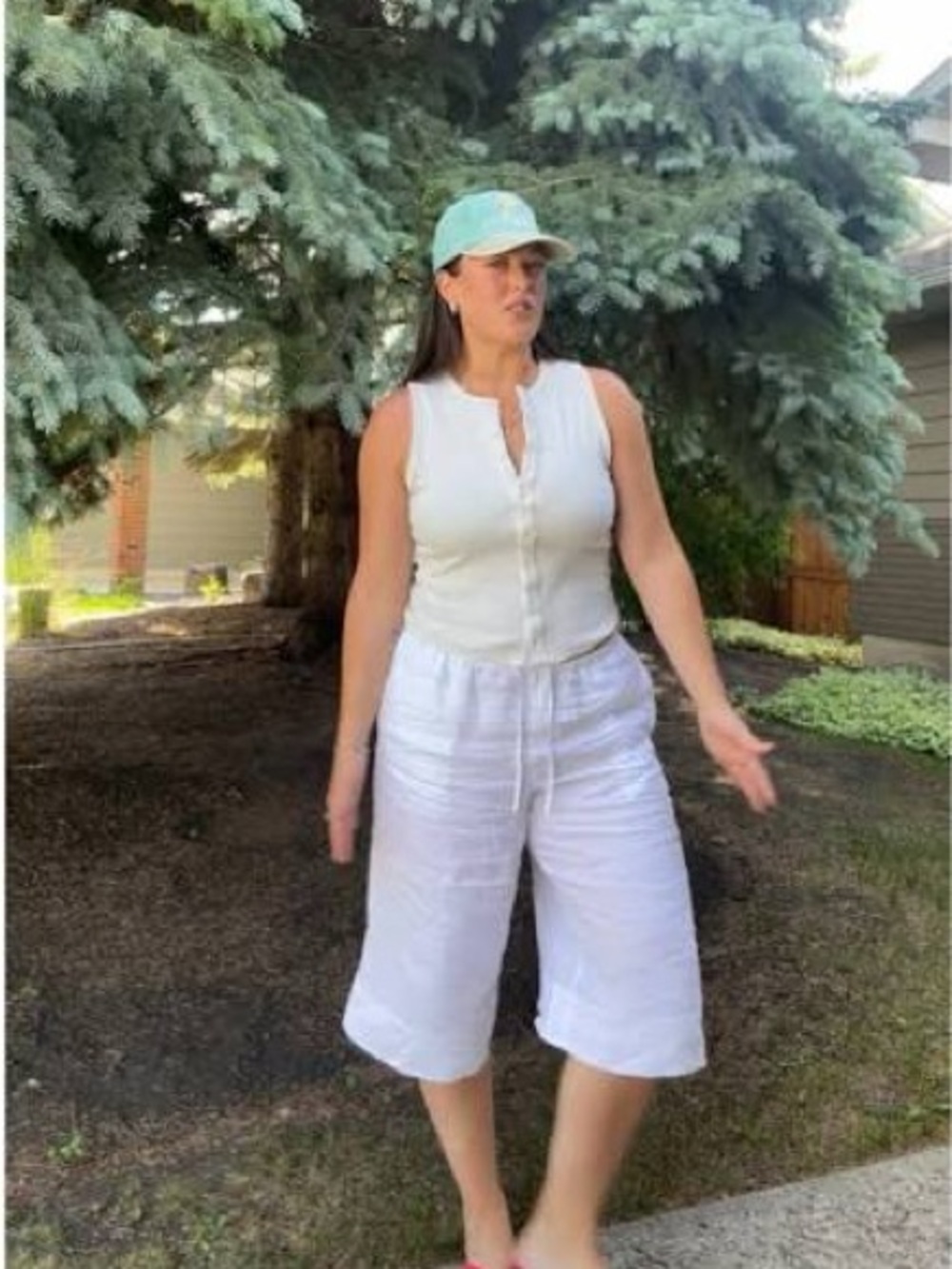 Little Moon White Wide-Leg Bermuda Shorts Linen